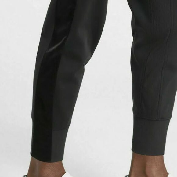 Athleta Venice Velvet Stripe Jogger NWT - Picture 11 of 16